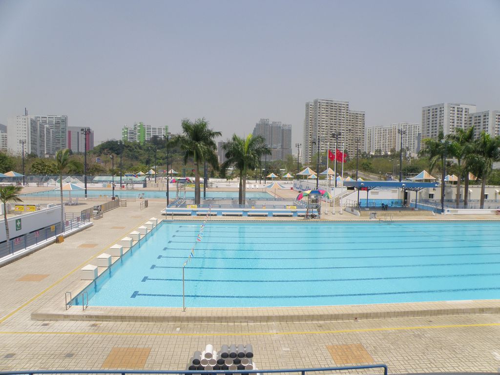 8d793b36thumbnail Profundidade da piscina: 1,20, 1,50, 1,80 metros, etc.