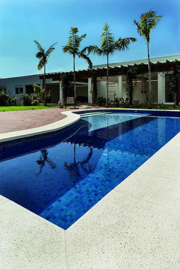 Bordas de Piscina